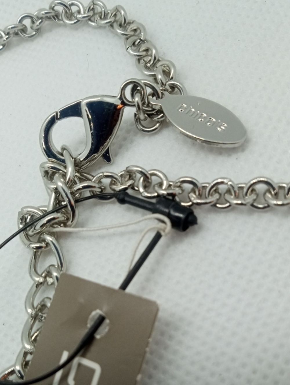 CHICO'S ACRYLIC DROP NECKLACE - Picture 12 of 15
